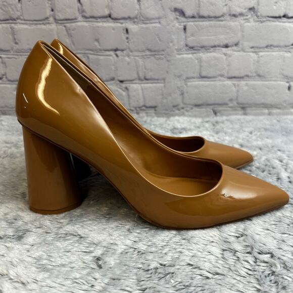 Chelsea & Violet Keira Tan Patent Leather Round Heel Pointed Toe Heels 9 Beige - Picture 1 of 11